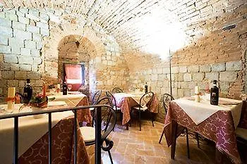 Borgo Sant'ippolito Country